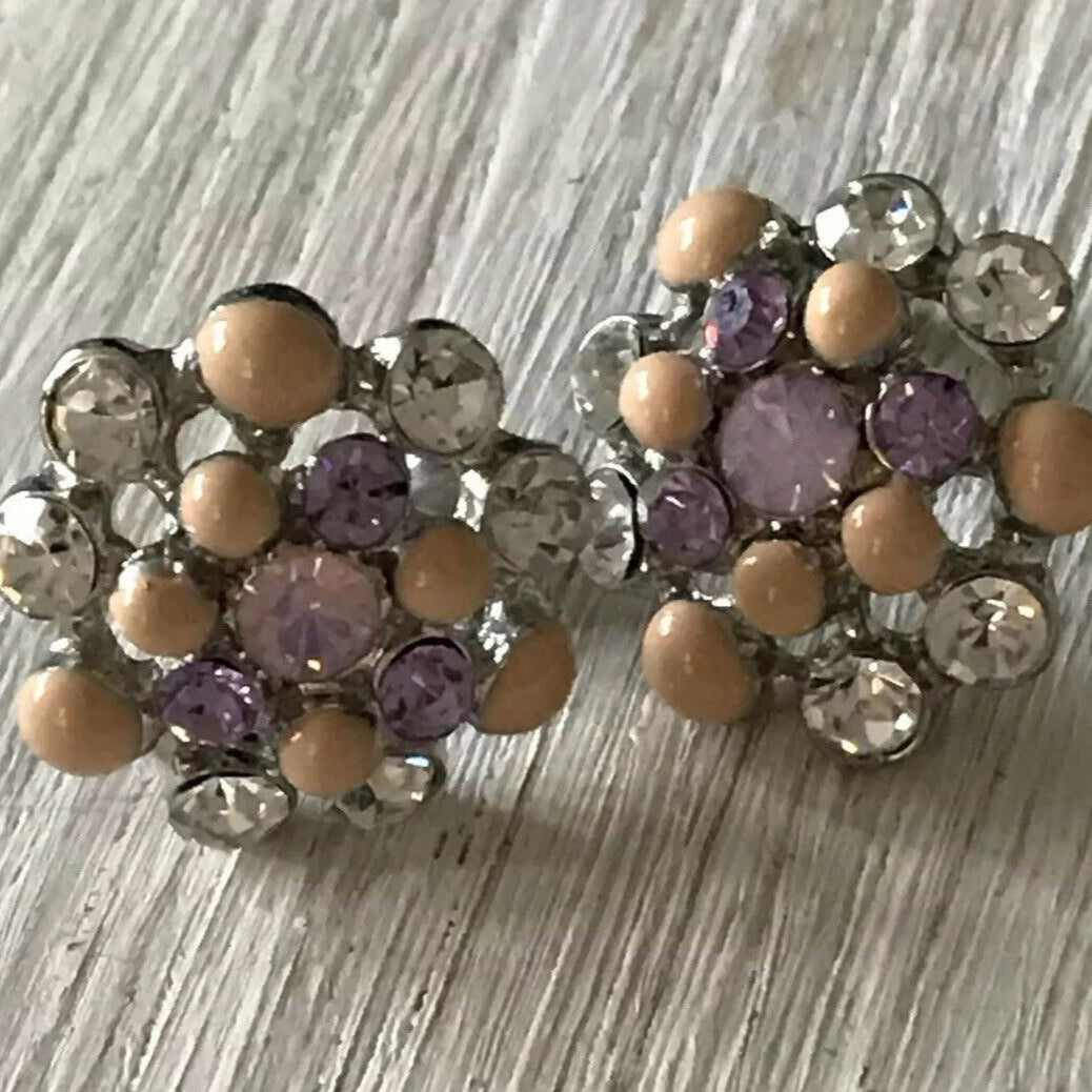 Pretty Vintage Cluster Stud Earrings. Diamante And Pink Stones. Vintage Style. Pretty. For pierced ears.