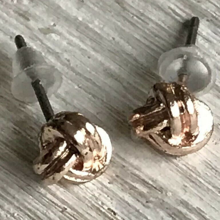 Small Knot Stud Earrings. For pierced ears. Gold Tone. Dainty Classic Lovely Gift