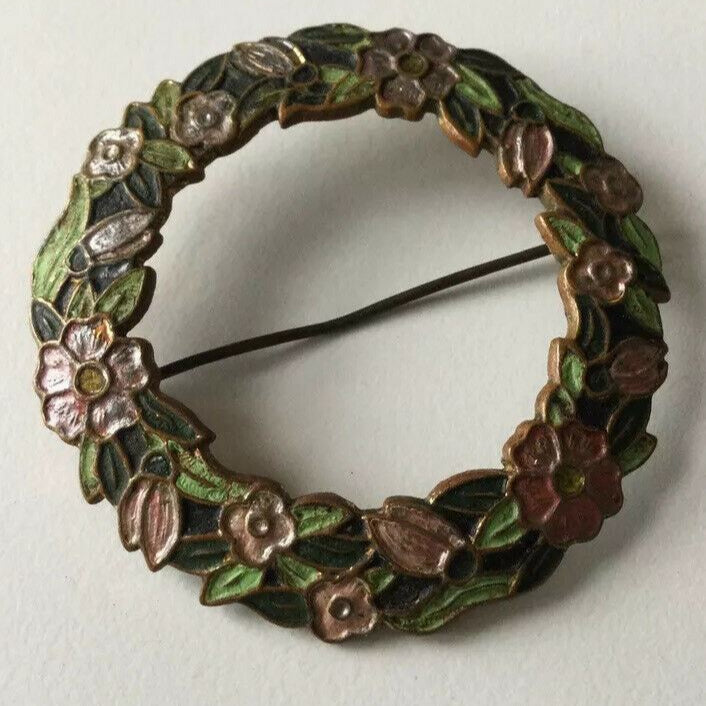 Pretty Wreath Style Floral Brooch - Cloissonne Look - Silver Tone With Pink And Green Enamel