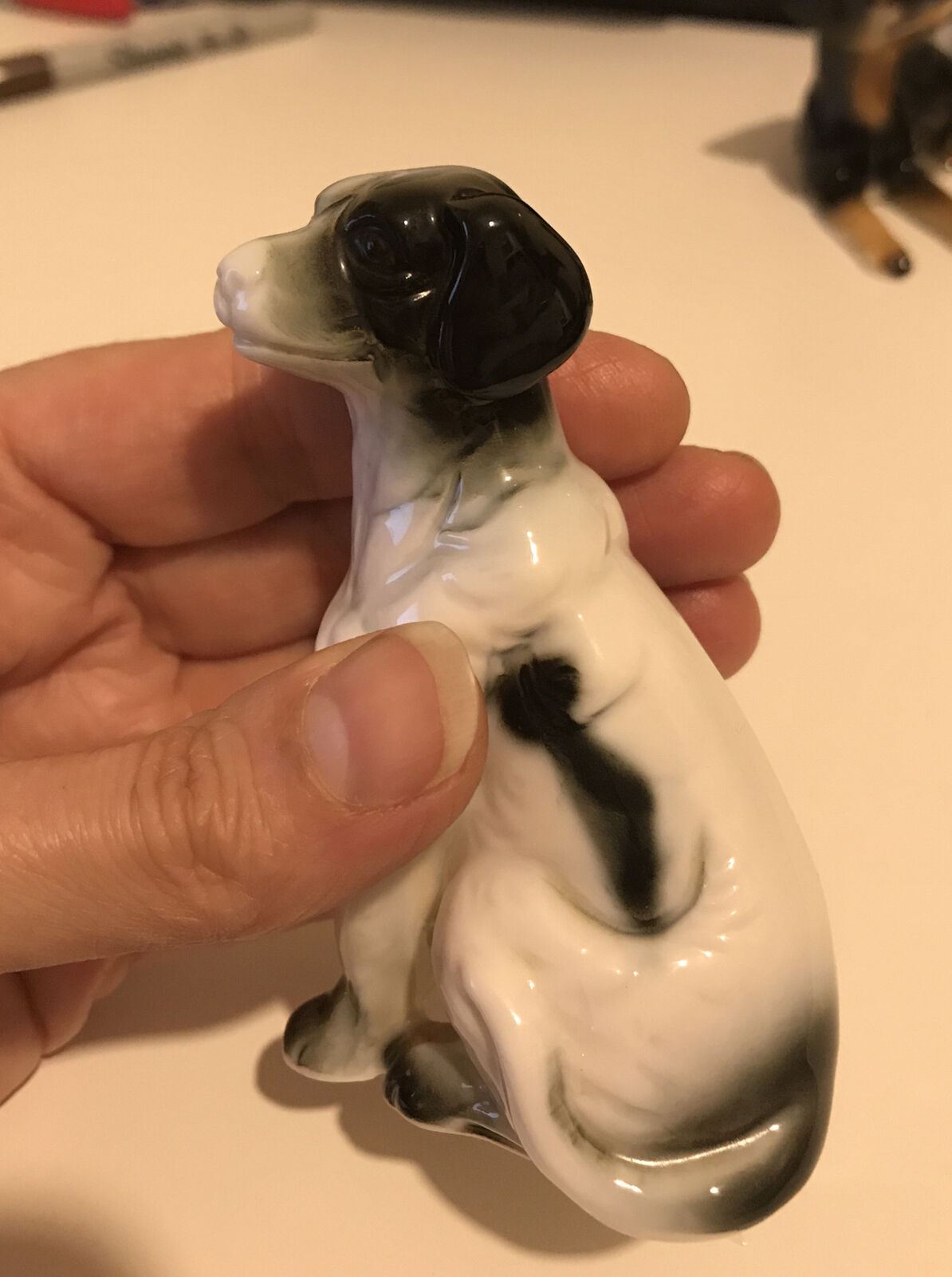 Springer ? Spaniel Black And White Dog Ornament. Sitting Proud! Figurine. 8.5cm