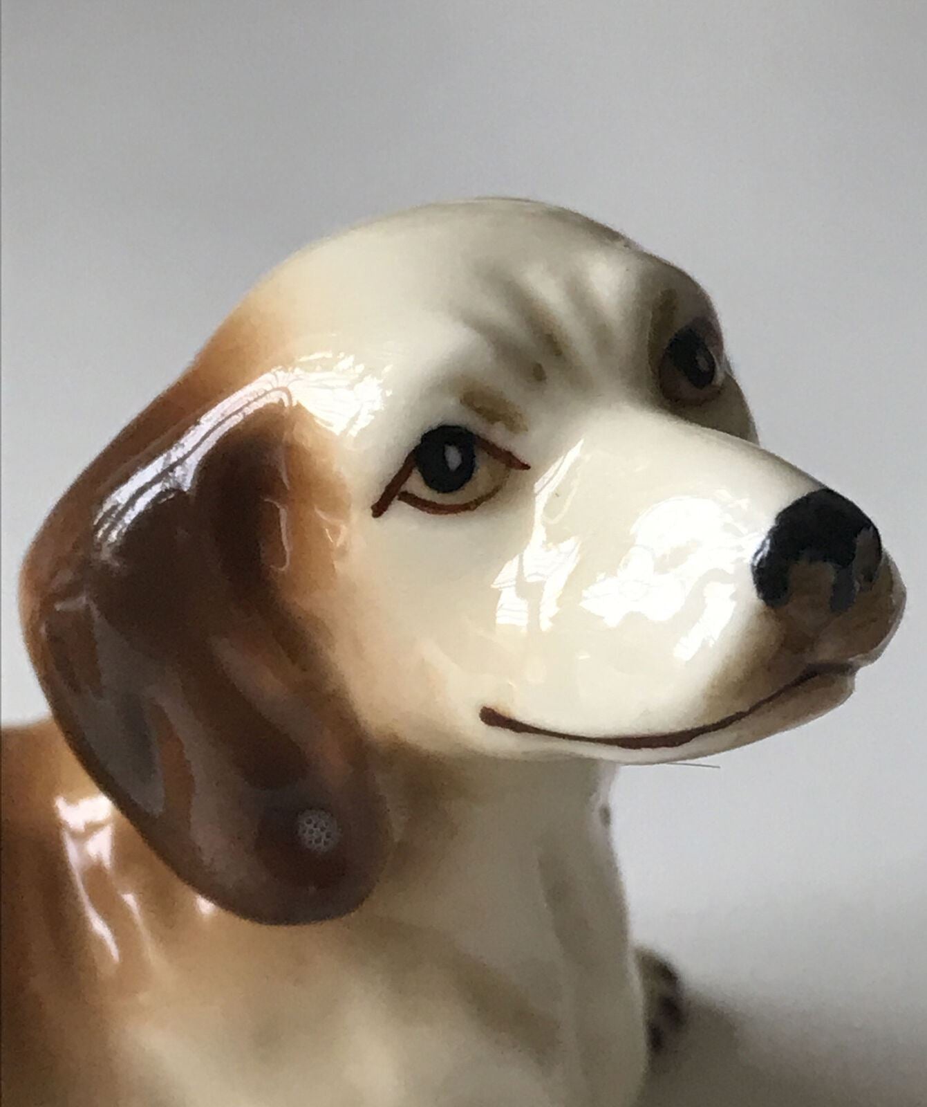 Sausage Dog Dachshund Figurine / Ornament. Playful. Playing. Approx 4.5cm Vintage. Wagging tail.