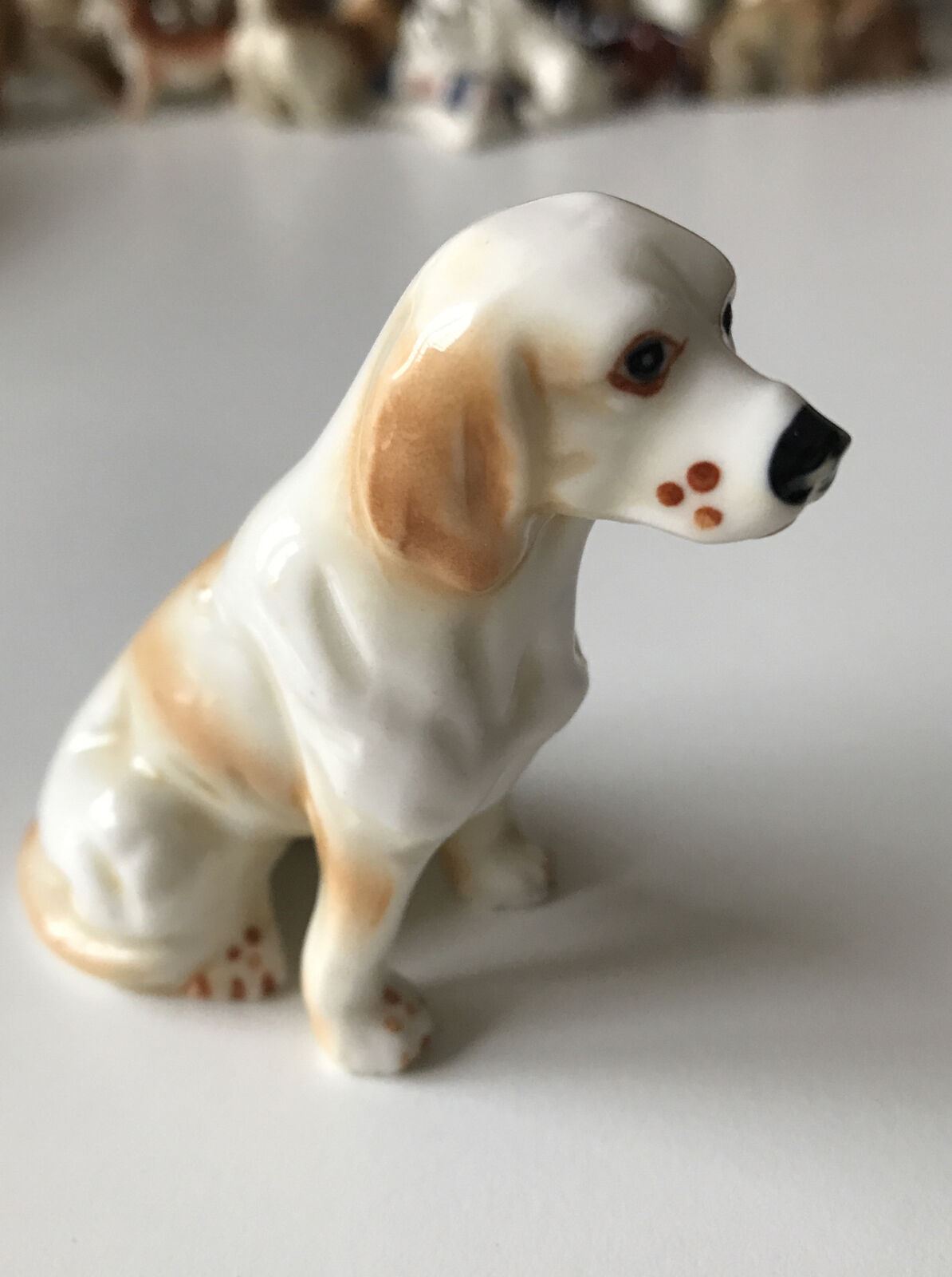Spaniel / Hound Dog Ornament. Brown And White. Sitting. Approx 7cm High.