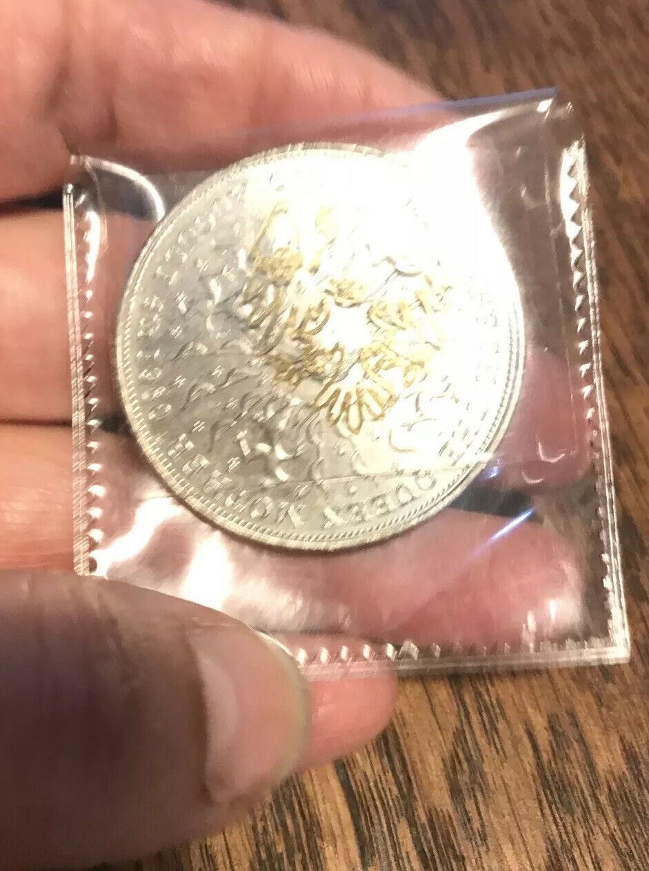 queen mother 80th birthday coin Crown 1980 British With Wallet Commemorative