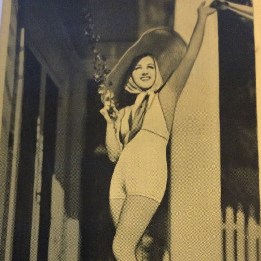 Vintage Cigarette Card - British American Tobacco - Grace & Beauty - No. 30 Grace Bradley