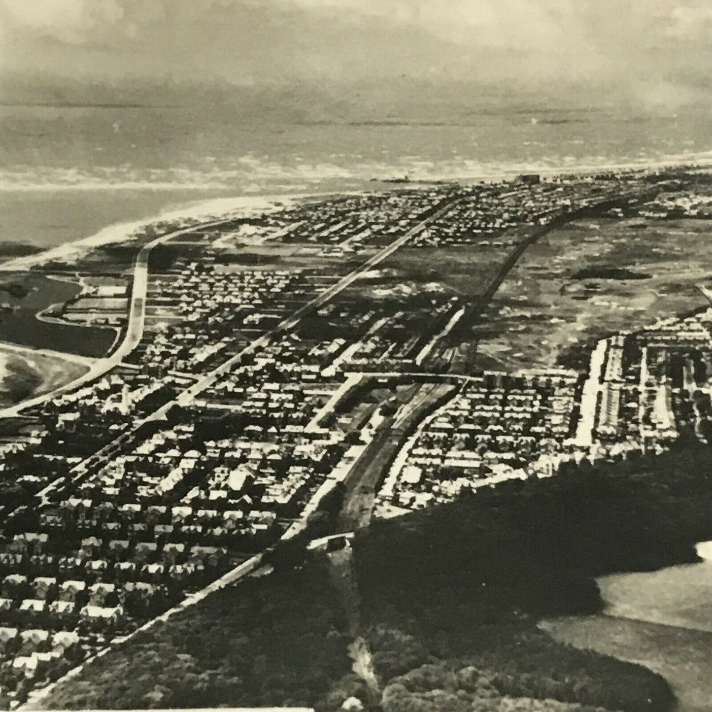 1939 Senior Service Cigarette Card - 'Britain From The Air' - No.7 - Lytham St Anne’s - Near Blackpool