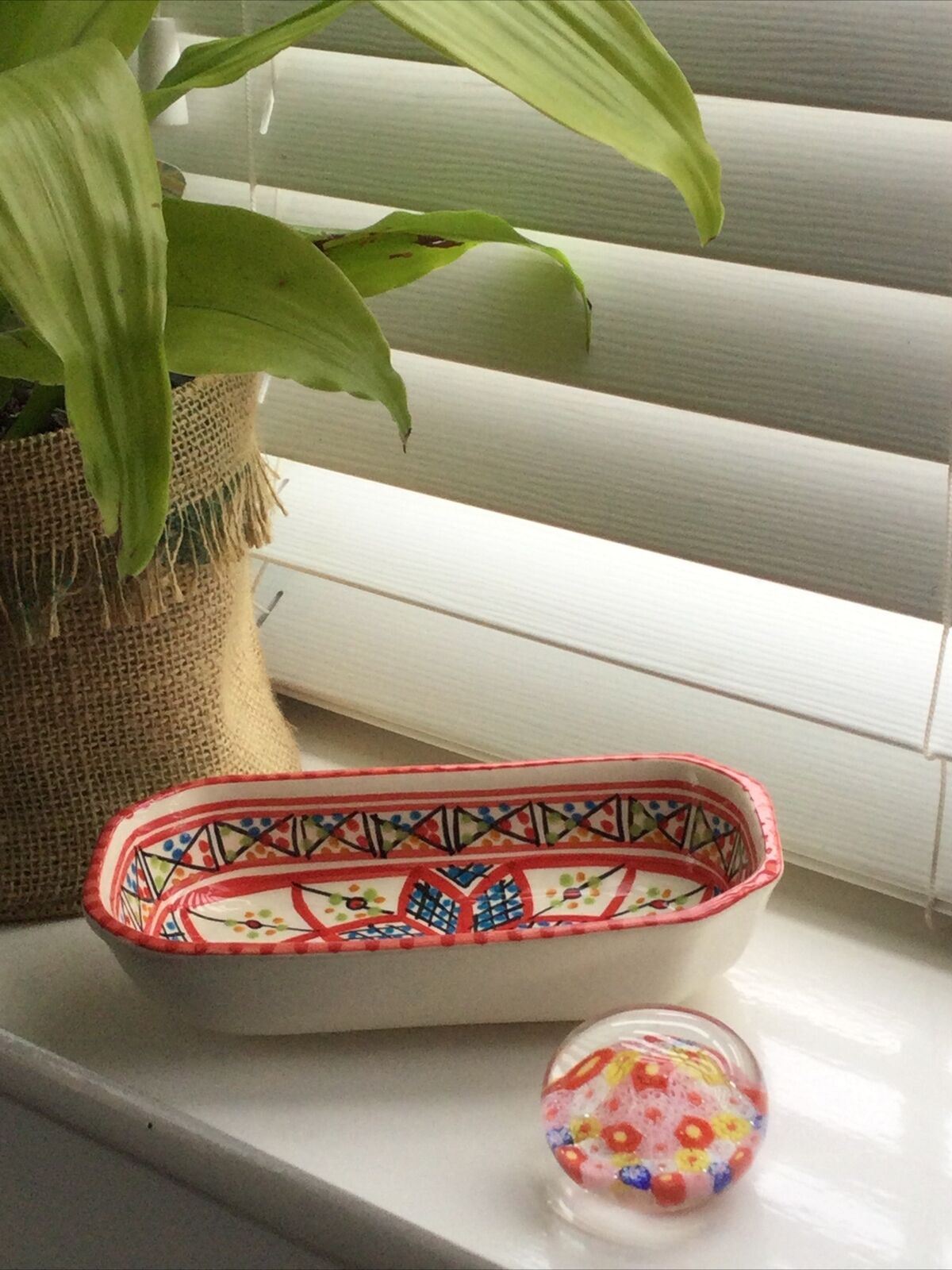 VINTAGE MULTI COLOURED MILLEFIORI .GLASS PAPER WEIGHT. Bright. 6cm across.