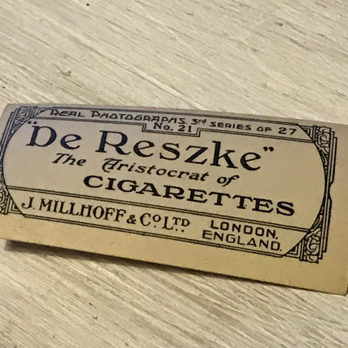 De Reszke Cigarette Card Series 3 no.21 Lovesick cute dog & child vintage photo