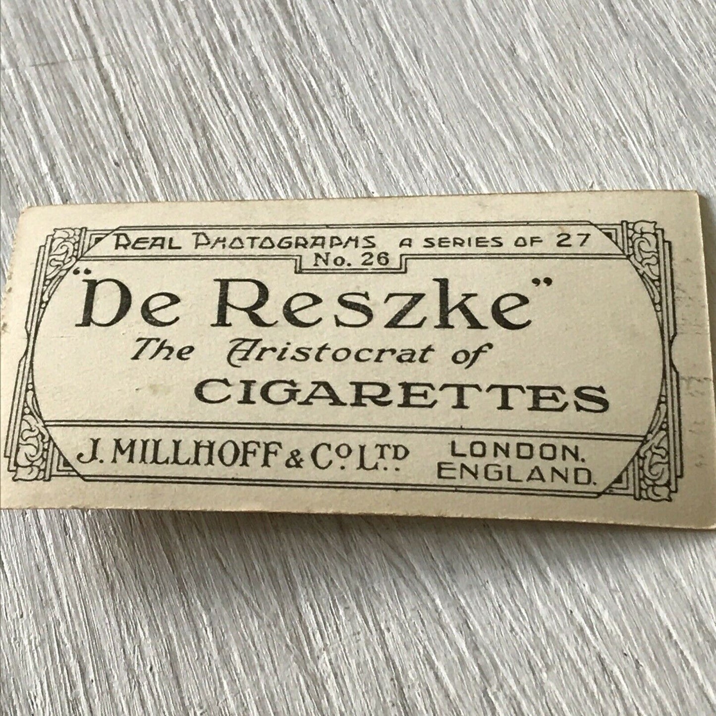 De Reszke Cigarette Card - Series 1 No.2- 'In Charge' - Puppy With Top Hat, Gloves And Cane