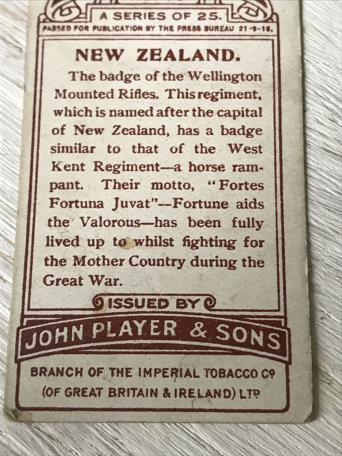 Players Cigarettes Card - Colonial & Indian Army Badges - No. 18 New Zealand - Wellington Mounted Rifles