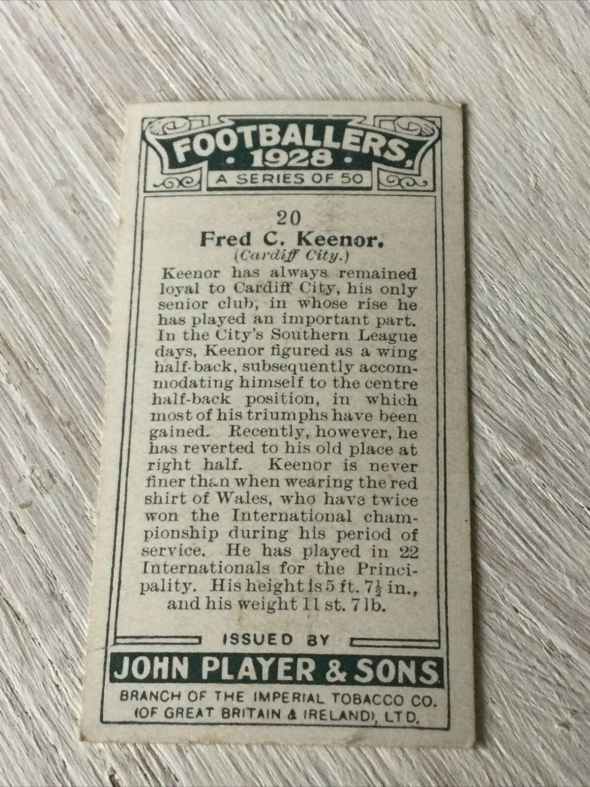 PLAYER'S Cigarette Card FOOTBALLERS 1928 Fred Keenor Cardiff City Wales No. 20