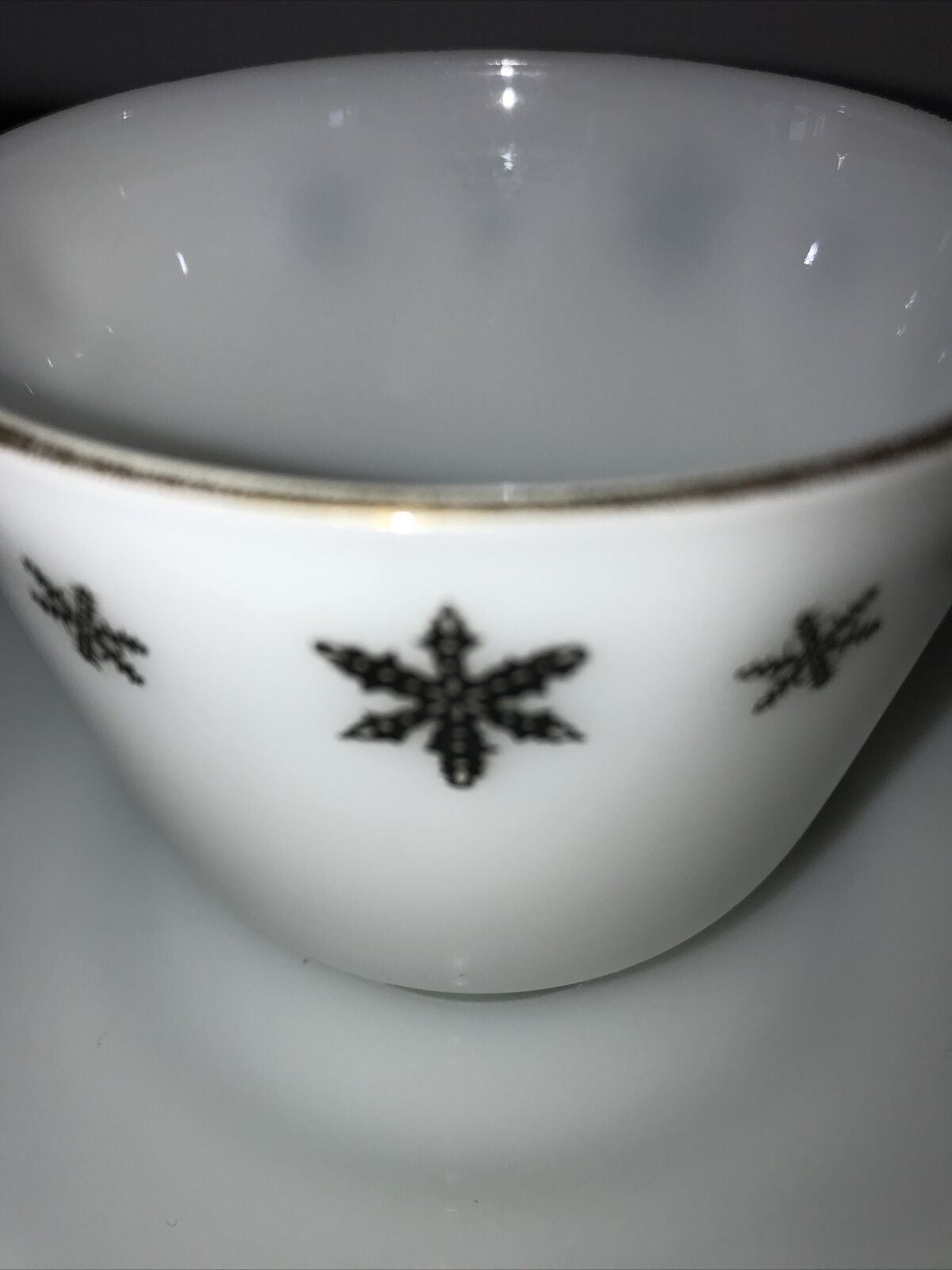 Vintage Pyrex JAJ Gaiety Snowflake Tea Cup And Saucer. Great For Christmas - Grey and White