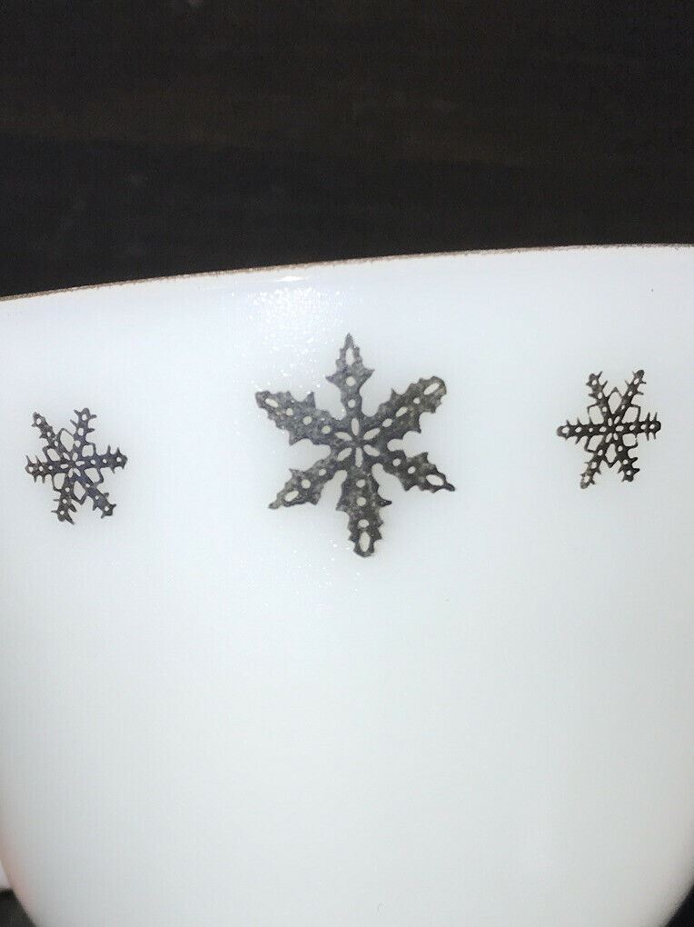 Vintage Pyrex JAJ Gaiety Snowflake Tea Cup And Saucer. Great For Christmas - Grey and White