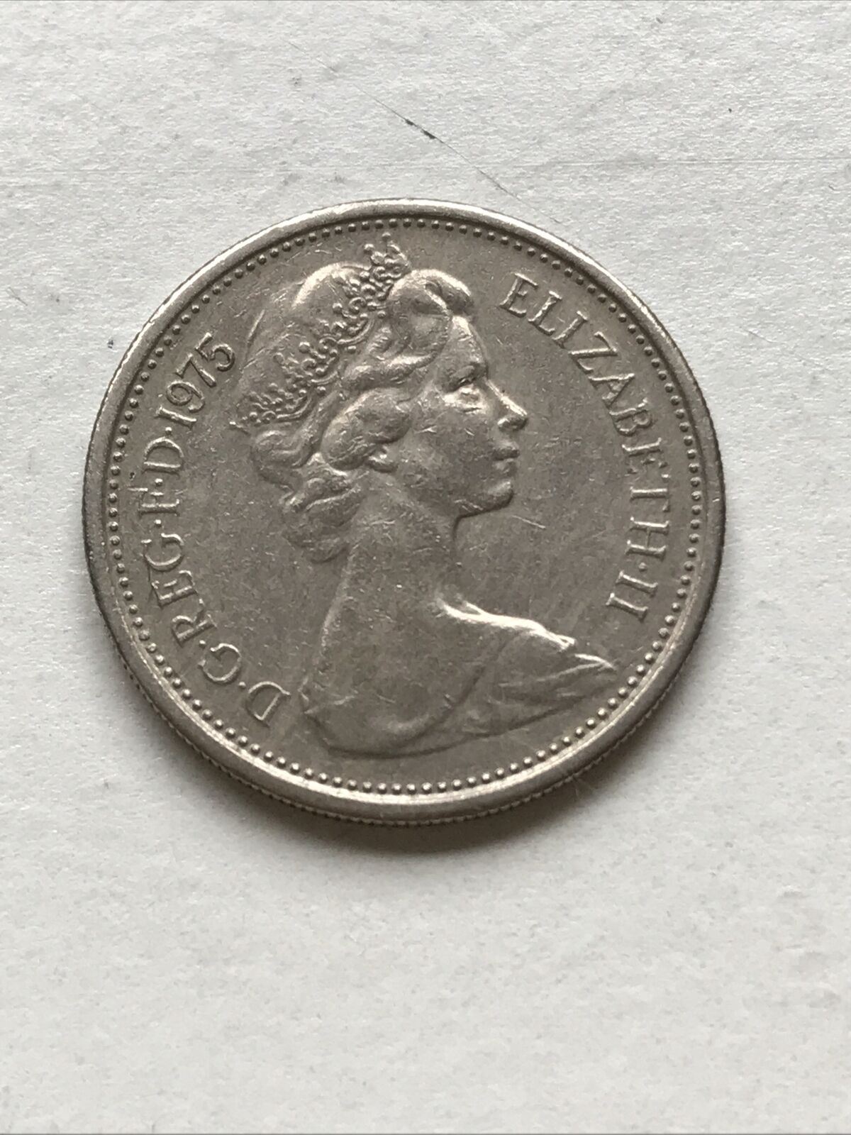 1975 5 Pence Coin UK Elizabeth II