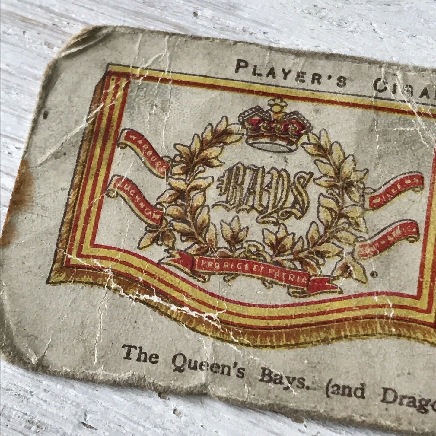 Players Cigarette Card Drum Banners & Cap Badges 5 Queen’s Bays 2nd Dragoon 1920s 1924