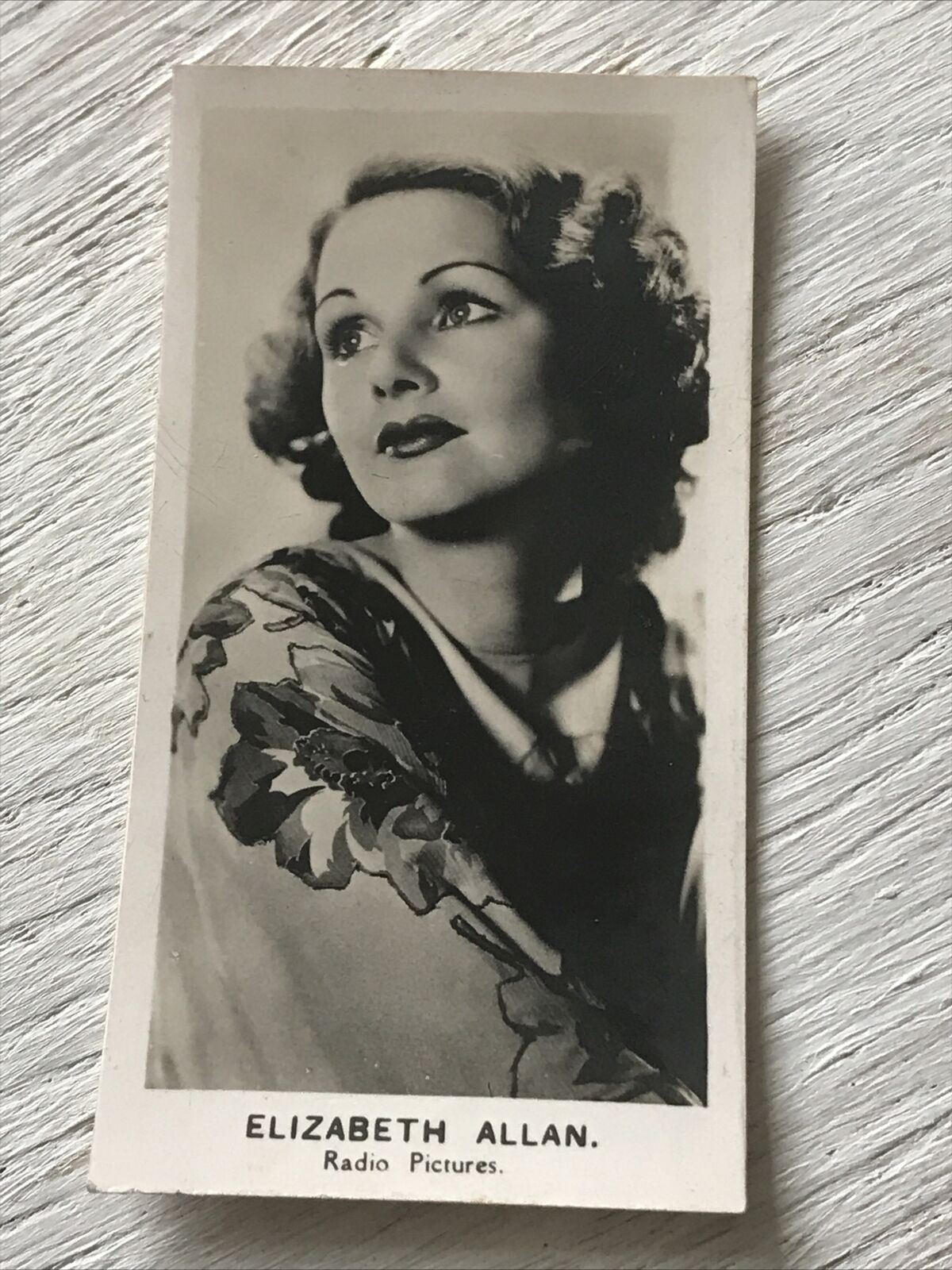 ELIZABETH ALLAN Chairman Juniors Cigarette Card Film Stars 37 Old Vic Alibi