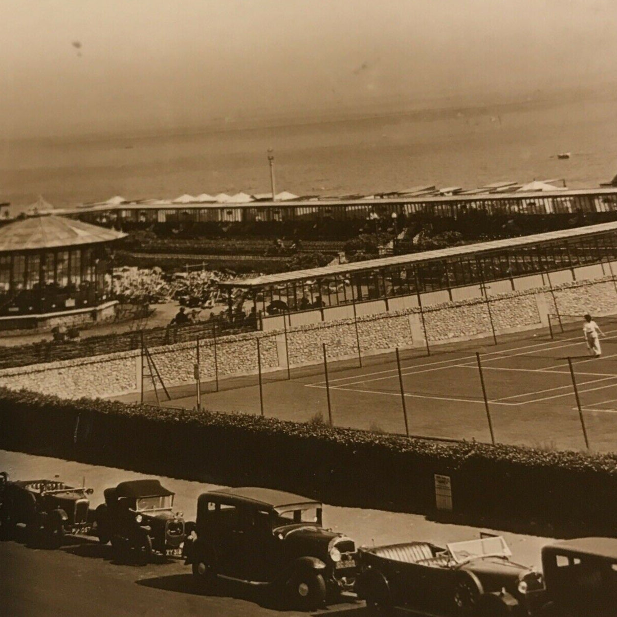 Vintage 1920s / 1930s Postcard - Black and White - Hove - Western Lawns - Bandstand / Sea View / Tennis RP