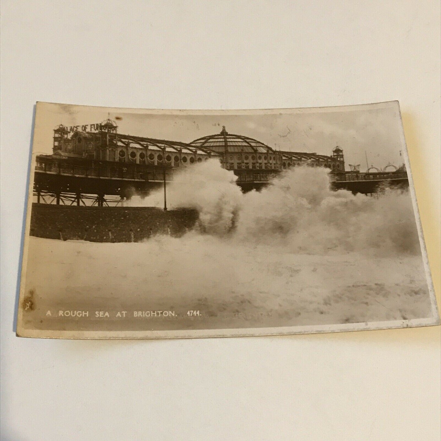 Vintage Postcard - ENGLAND - Rough Sea At Brighton - Palace Of Fun Pier Waves RP Black White