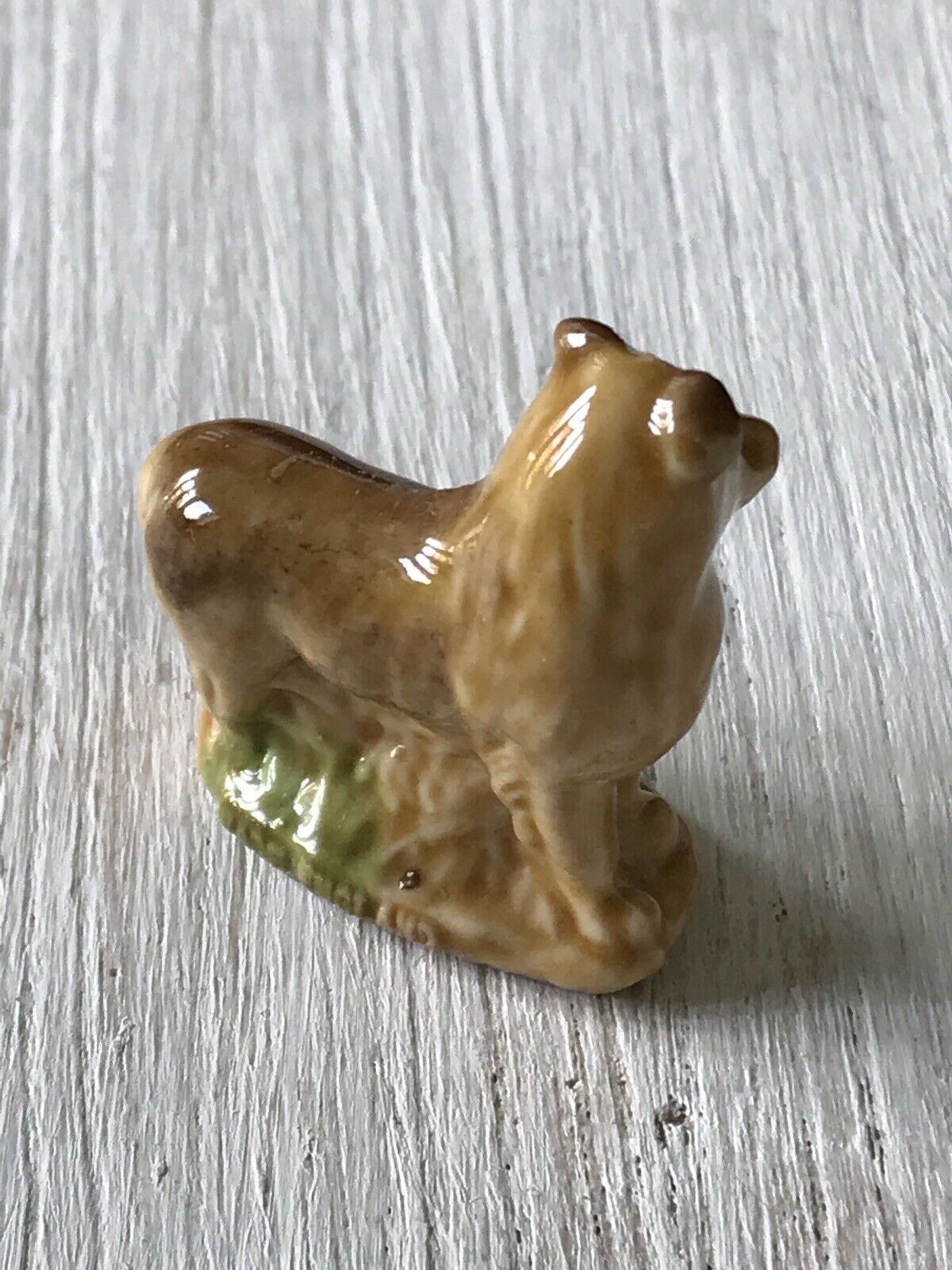 Wade Whimsie Collie Dog Tiny Ornament Ceramic Cute Retro Vintage. 1970s / 80s.