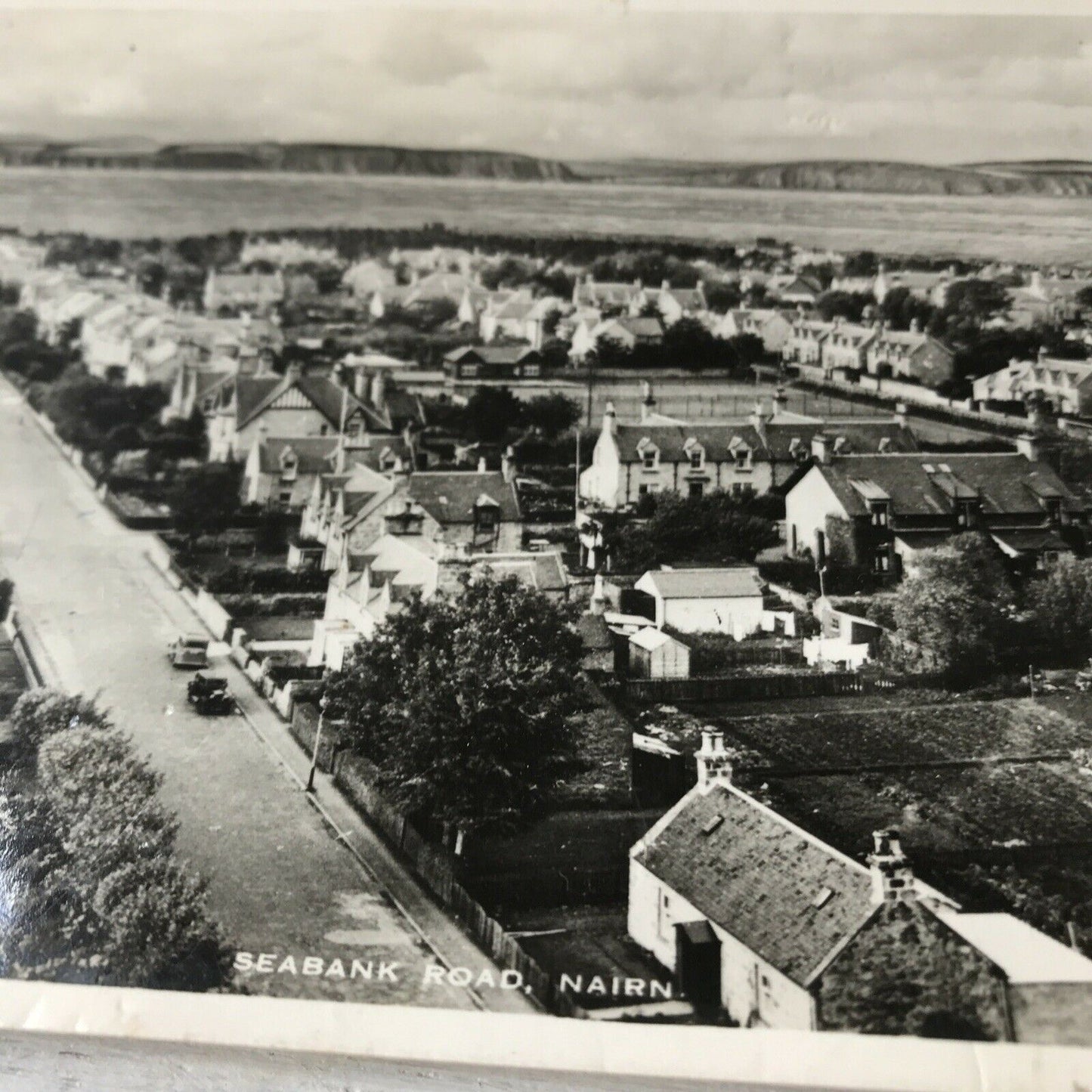 Vintage Postcard - SCOTLAND - Seabank Road Nairn - Black & White - Sea View Town Cliffs