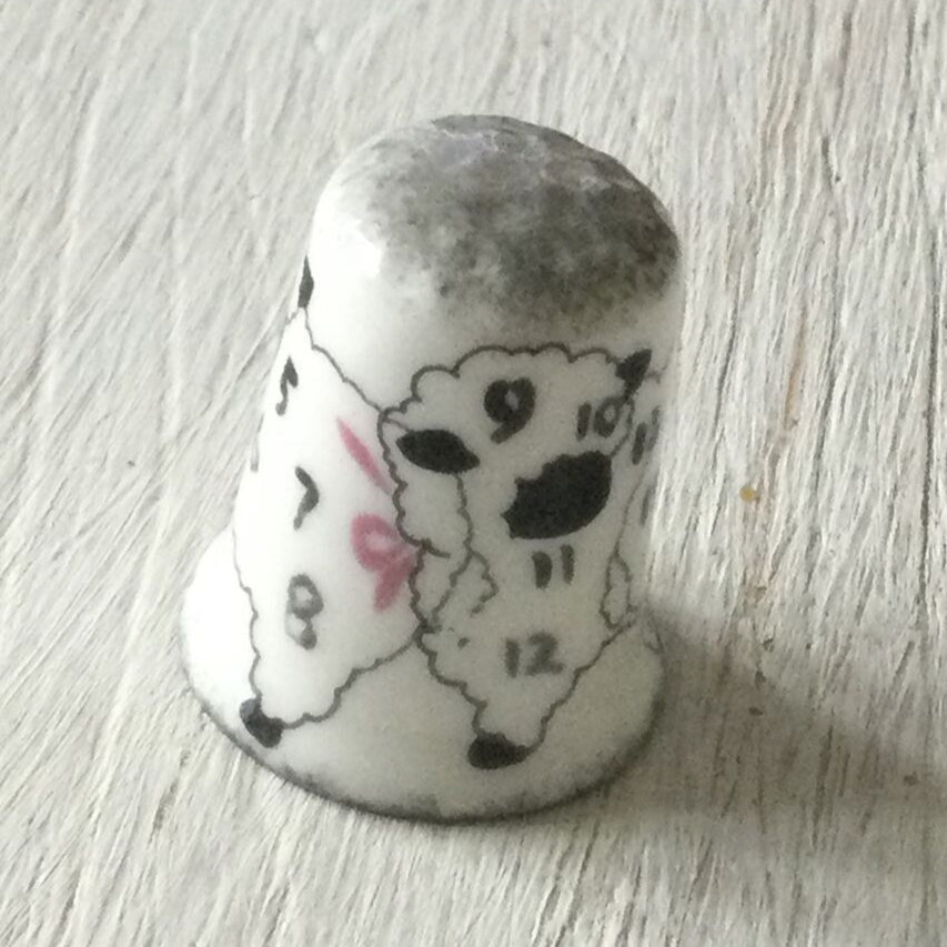 Vintage China Thimble. Sheep With Numbers. Staffordshire England. 'Counting sheep'