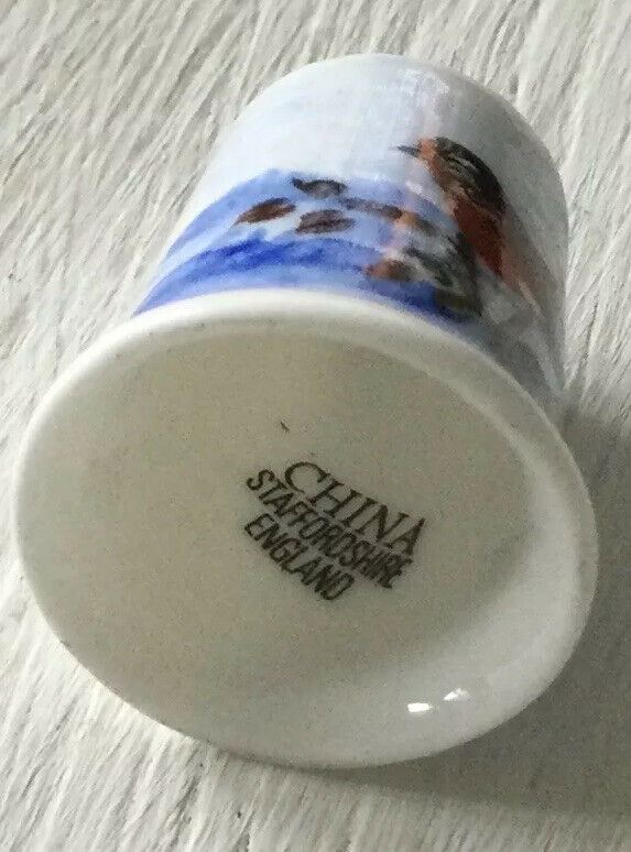 Vintage China Thimble. Robin Winter Christmas. Staffordshire England