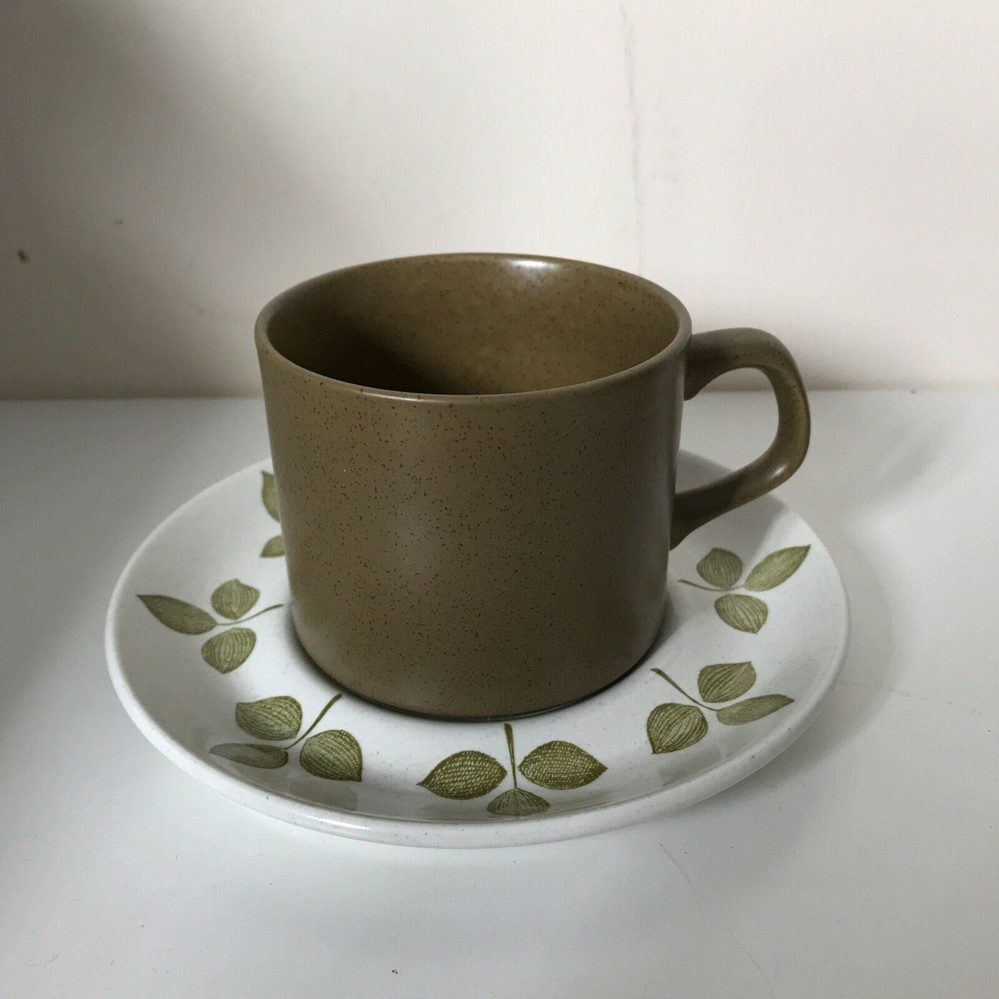 Vintage Retro 1970s Cup And Saucer J&G Meakin Tulip Time Olive Green Brown Colour