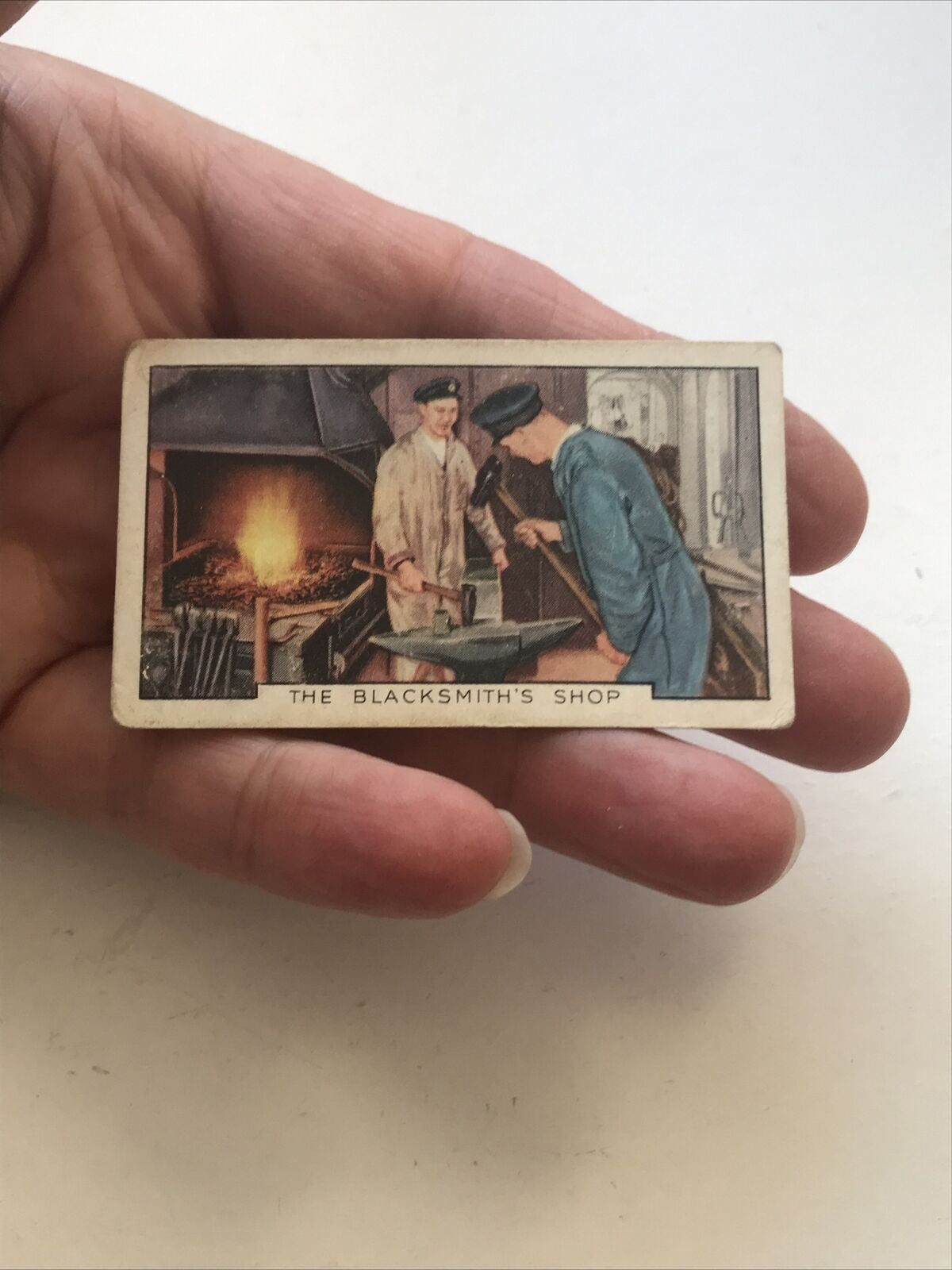 THE BLACKSMITHS SHOP - Park Drive Gallaher Cigarette Card - The Navy #43