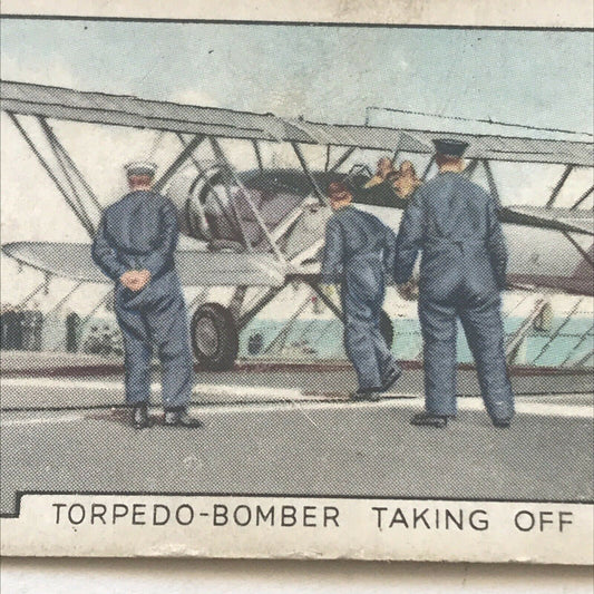 TORPEDO BOMBER TAKING OFF Park Drive Gallaher Cigarette Card. The Navy #4 Blackburn Shark 1937