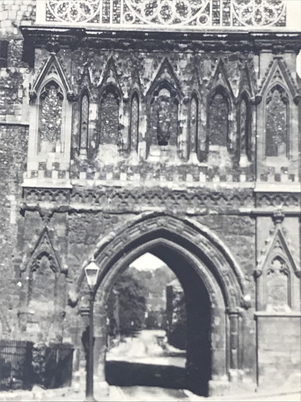 St Ethelbert’s Gate Norwich - WILLS CIGARETTE CARD - British Royal & Ancient Buildings - #46