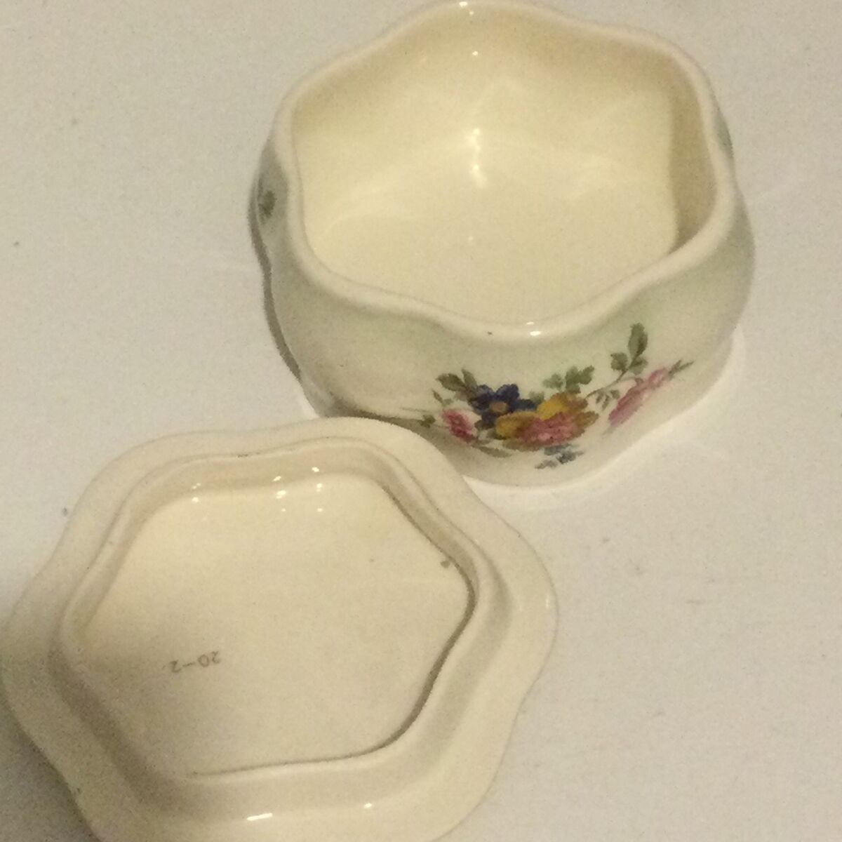 Vintage Royal Worcester Palissy Floral Trinket Box - Lidded - Roses - Country Cottage Decor