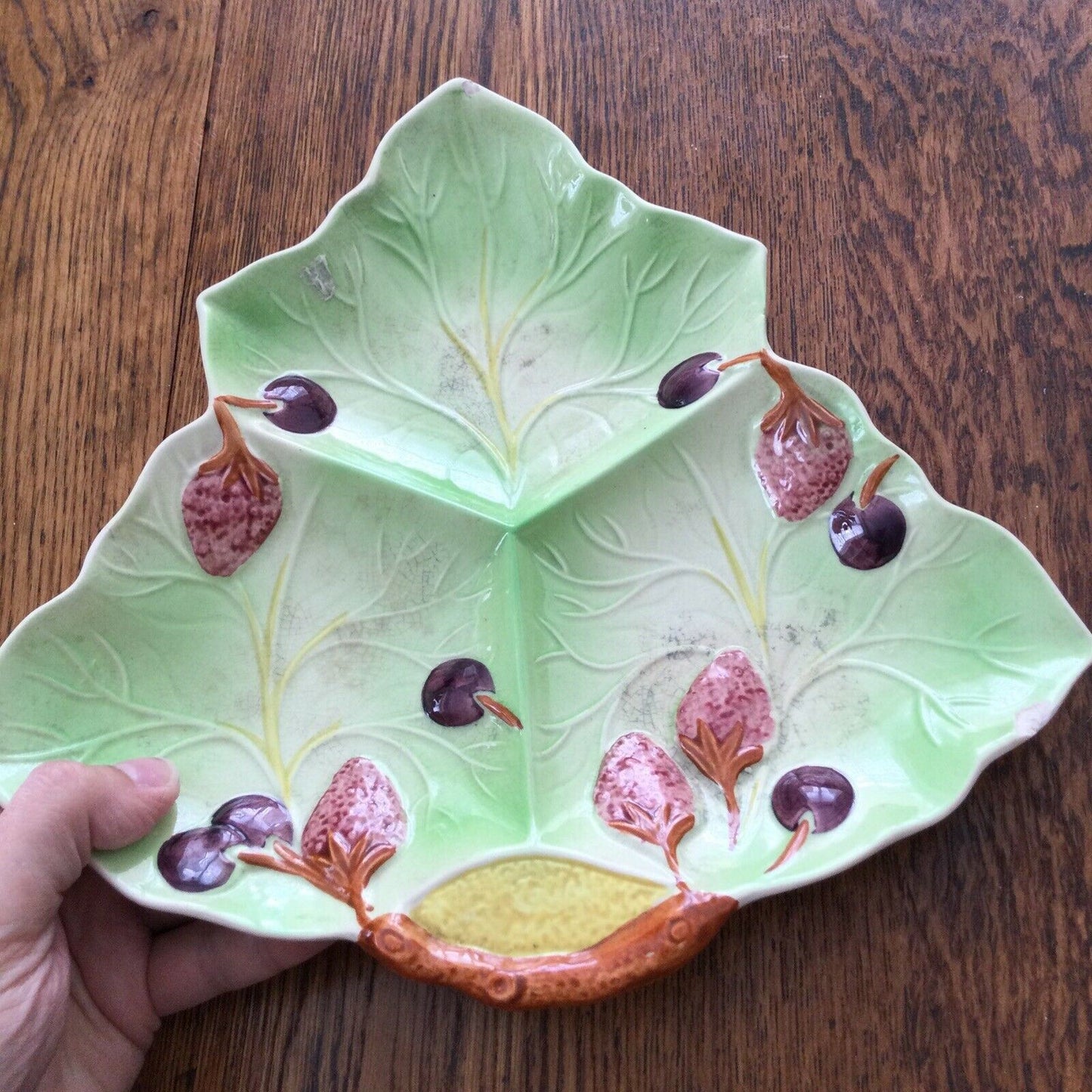1930s/1950s Vintage Kitsch Divided Platter Serving Dish Avon Ware Leaf & Berries