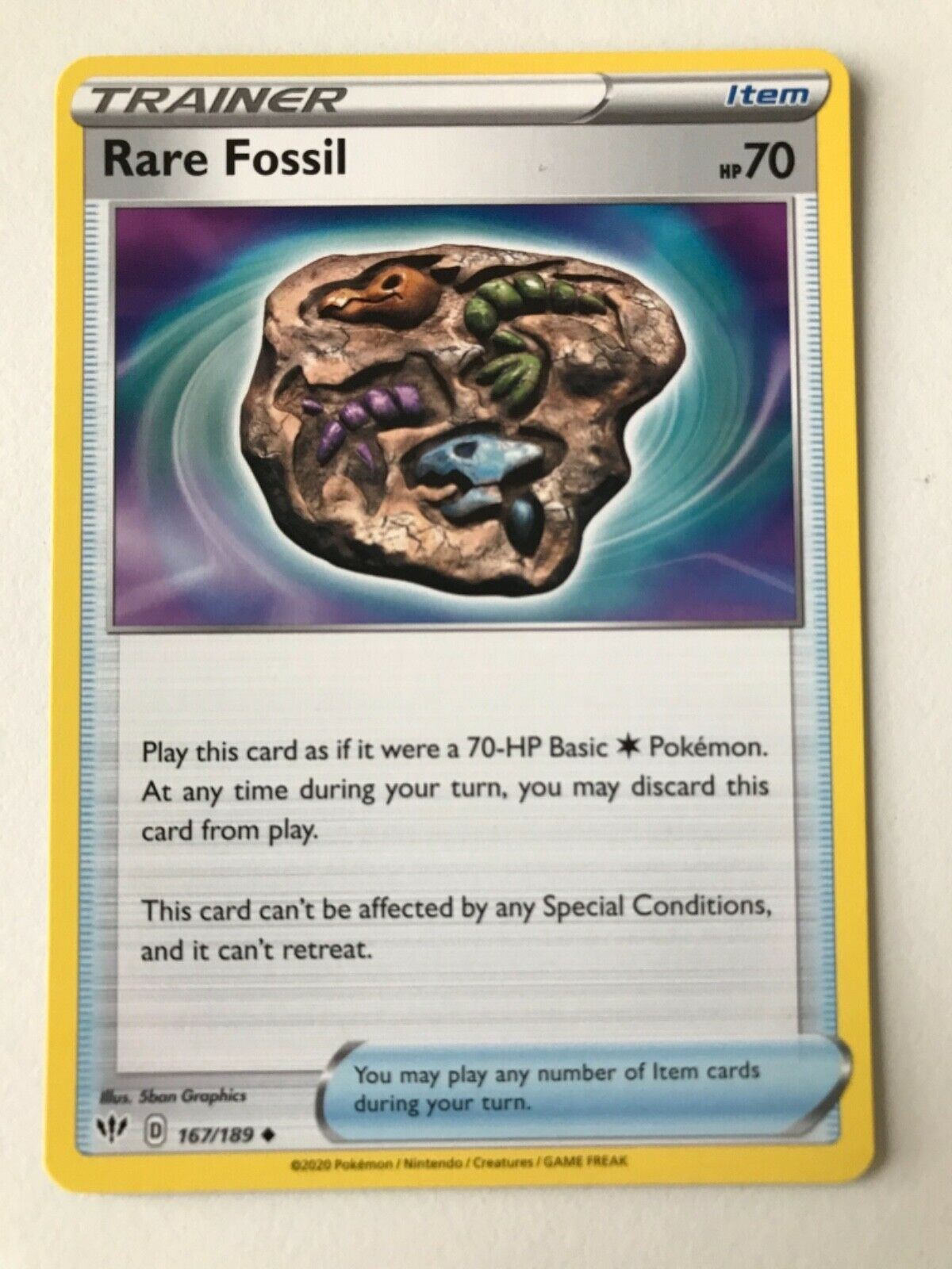 Pokemon Cards SWORD & SHIELD DARKNESS ABLAZE 2020 sold singly - take your pick