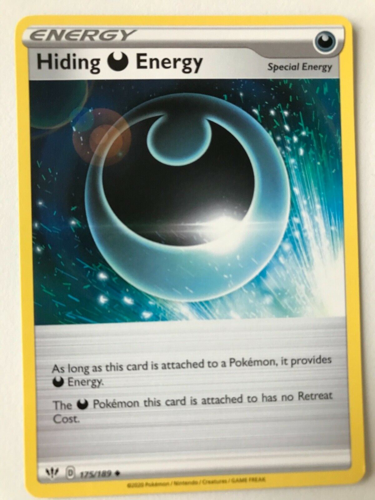 Pokemon Cards SWORD & SHIELD DARKNESS ABLAZE 2020 sold singly - take your pick