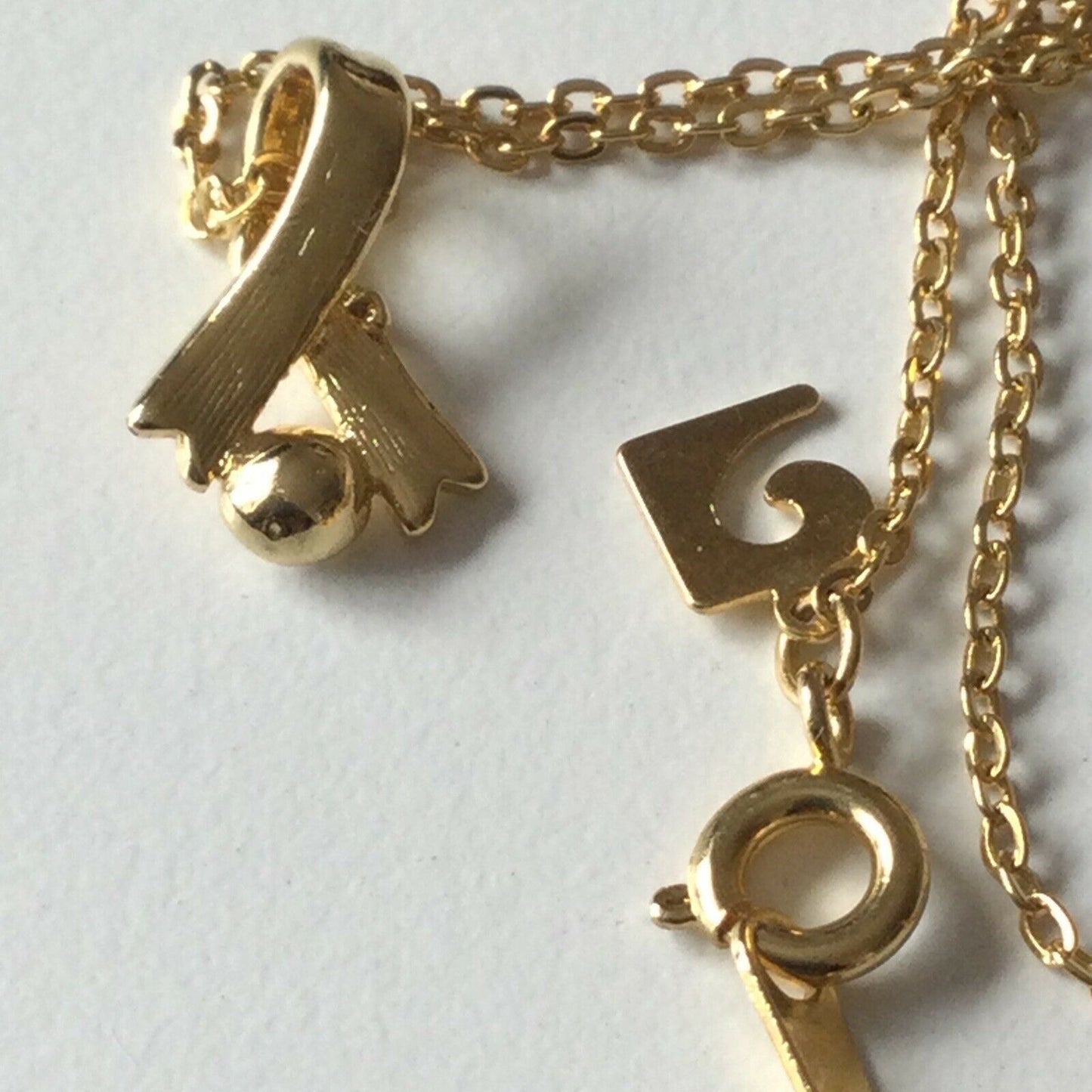 Elegant Classic Pierre Cardin Gold Plated Cubic Zirconia Pendant Necklace. Twist Design 18” -