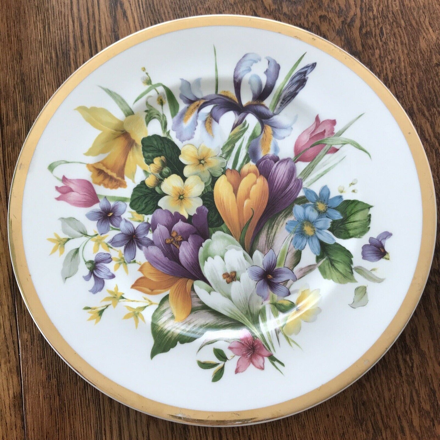 Large Bone China Floral Plate Spring Flowers Sovereign China Stoke On Trent Pretty. 27 cm diameter.