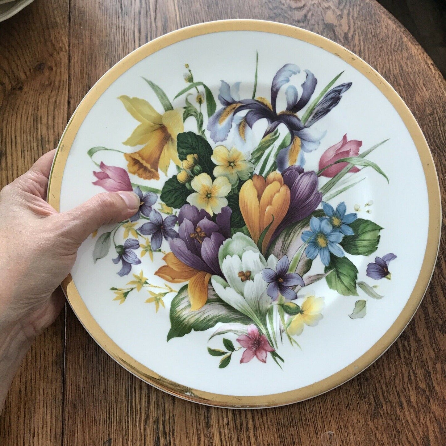 Large Bone China Floral Plate Spring Flowers Sovereign China Stoke On Trent Pretty. 27 cm diameter.