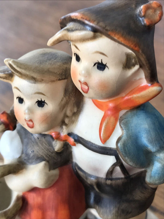Hummel Figurine SURPRISE Boy & Girl No.94 Vintage Retro Cute Porcelain German