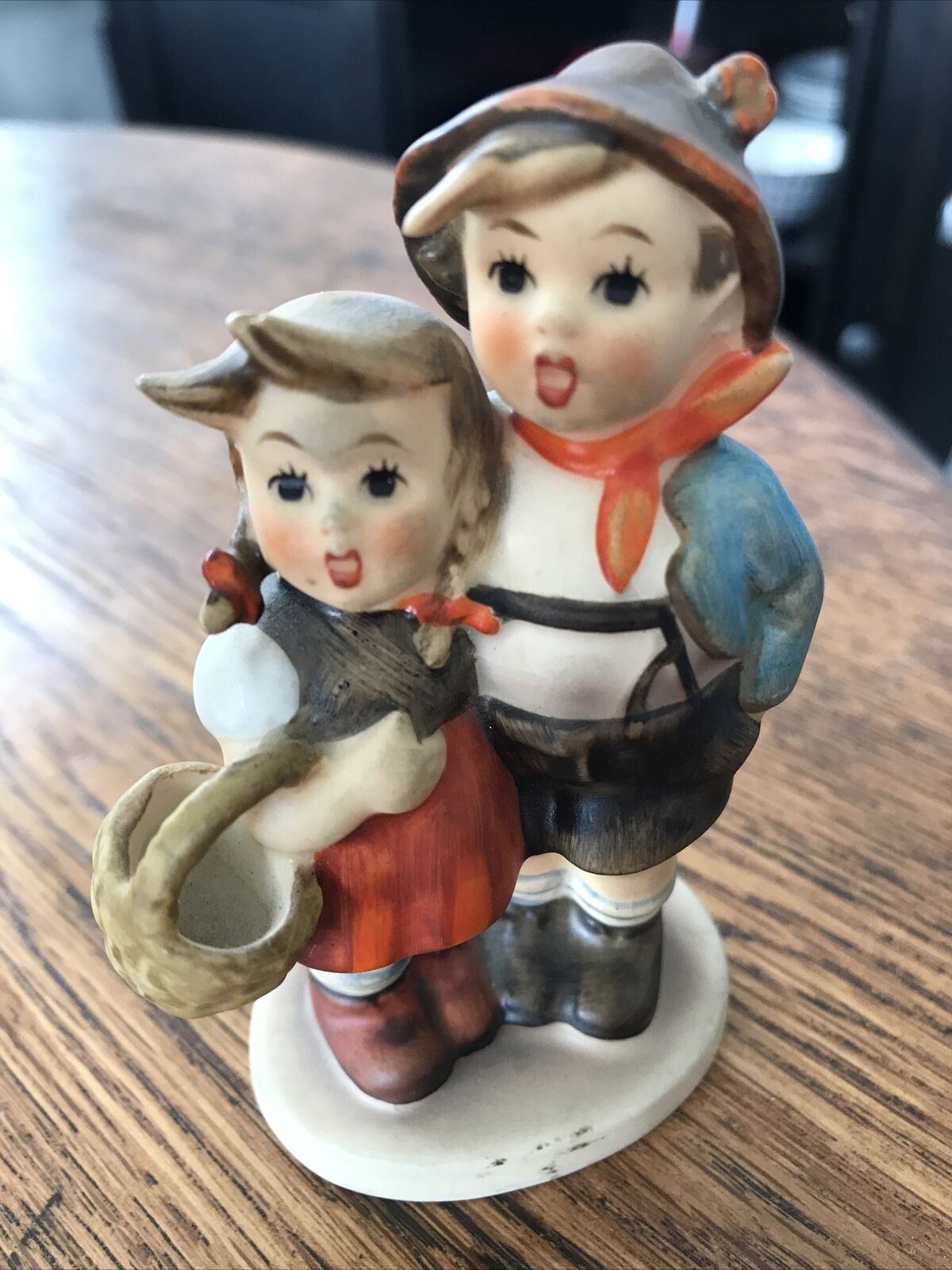 Hummel Figurine SURPRISE Boy & Girl No.94 Vintage Retro Cute Porcelain German