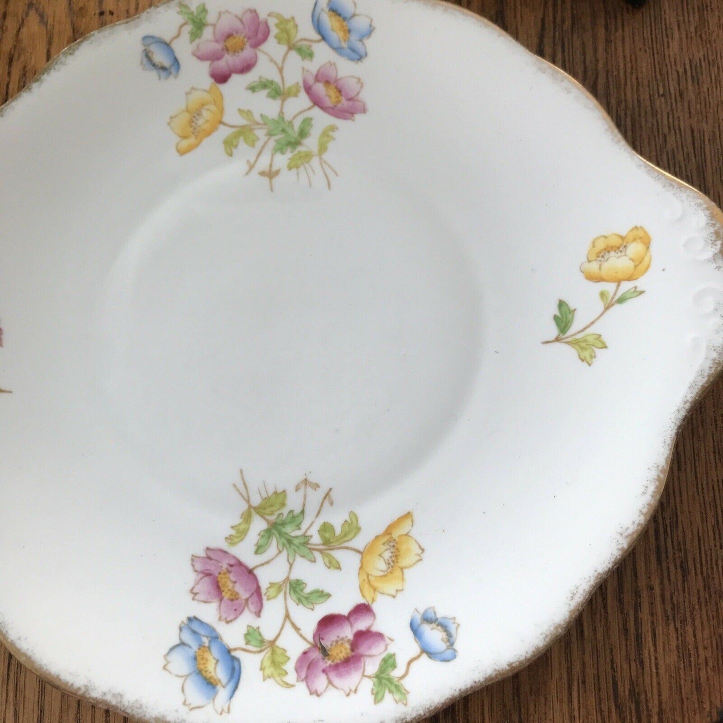 Royal Albert 'Anemone' Pretty Vintage Floral Cake Plate - Fancy Edge - Jolly Bright Colourful - 1920s 1930s