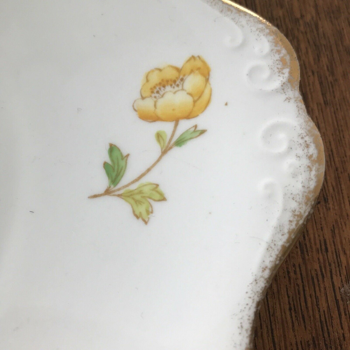 Royal Albert 'Anemone' Pretty Vintage Floral Cake Plate - Fancy Edge - Jolly Bright Colourful - 1920s 1930s