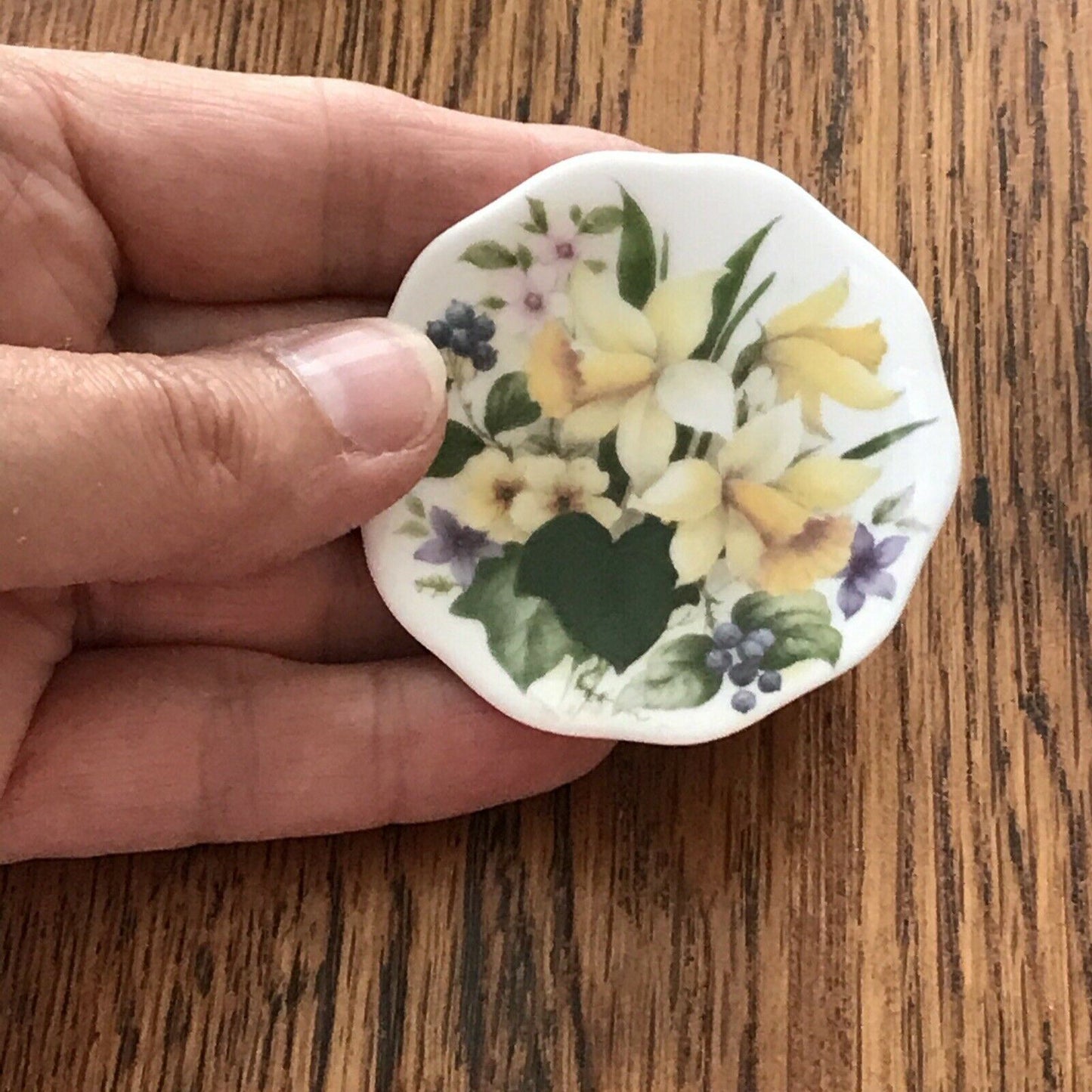 Miniature plate daffodils & primroses, spring design.Fine bone china