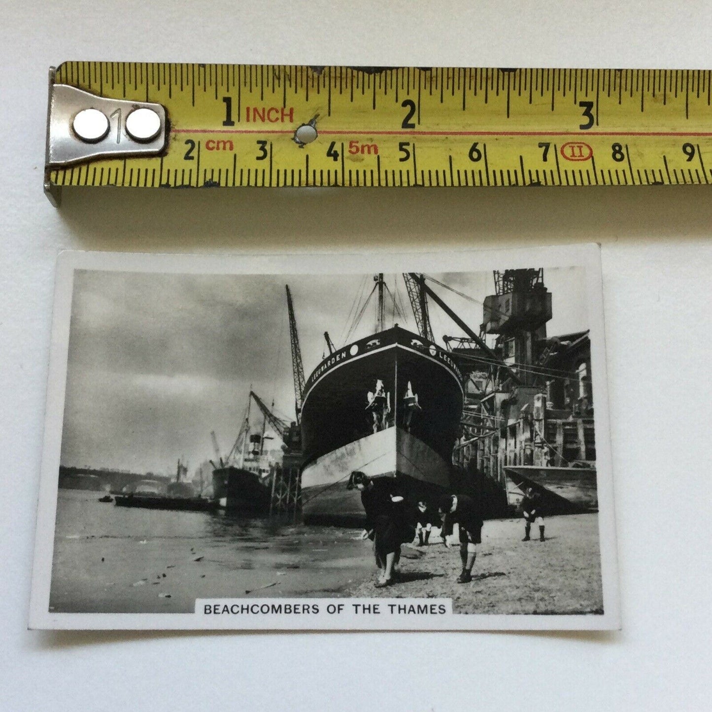 Vintage 1939 Senior Service Cigarette Card 'Coastwise' - No. 6 - BEACHCOMBERS OF THE THAMES 1930s