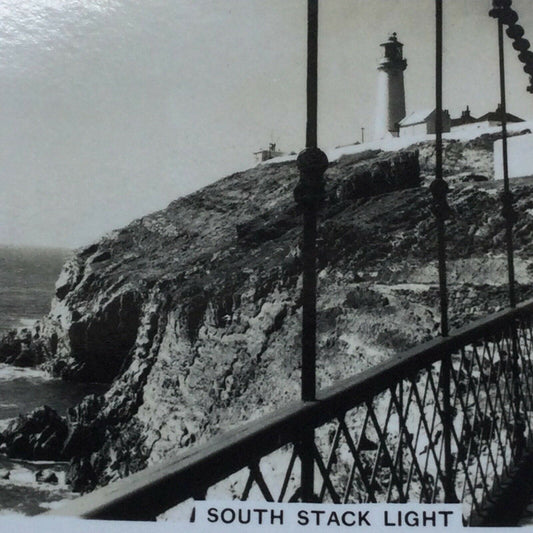 Vintage Cigarette Card - 1939 1930s - Senior Service - COASTWISE - No. 11 - SOUTH STACK LIGHT - lighthouse