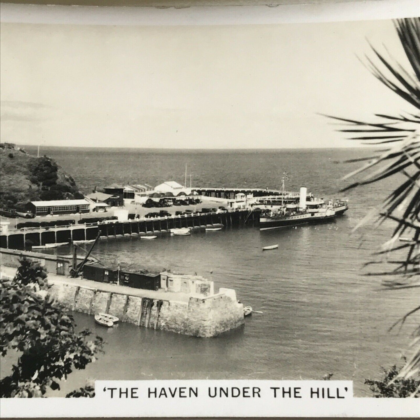 Vintage Senior Service Cigarette Card 1939 'Coastwise' - N0. 27 - 'The Haven Under The Hill'