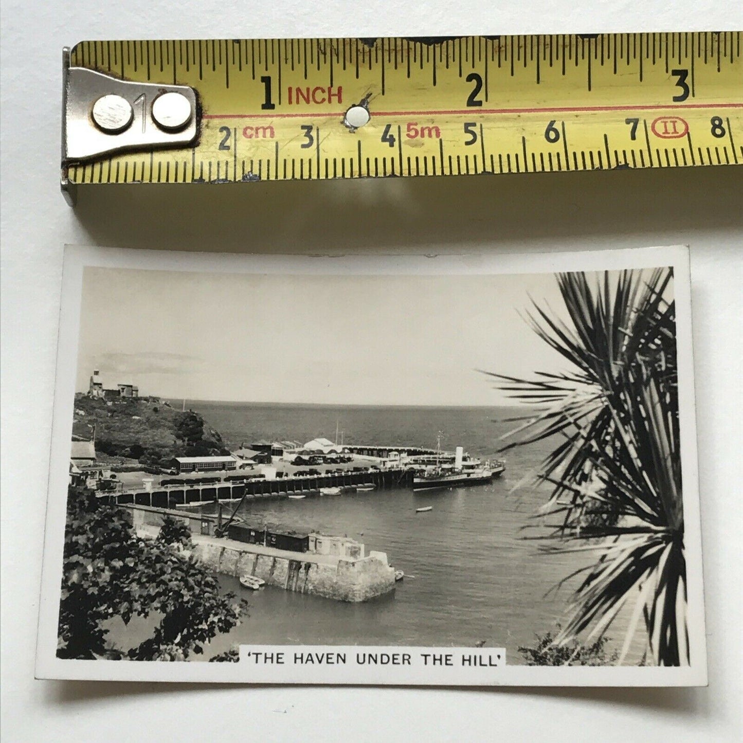 Vintage Senior Service Cigarette Card 1939 'Coastwise' - N0. 27 - 'The Haven Under The Hill'