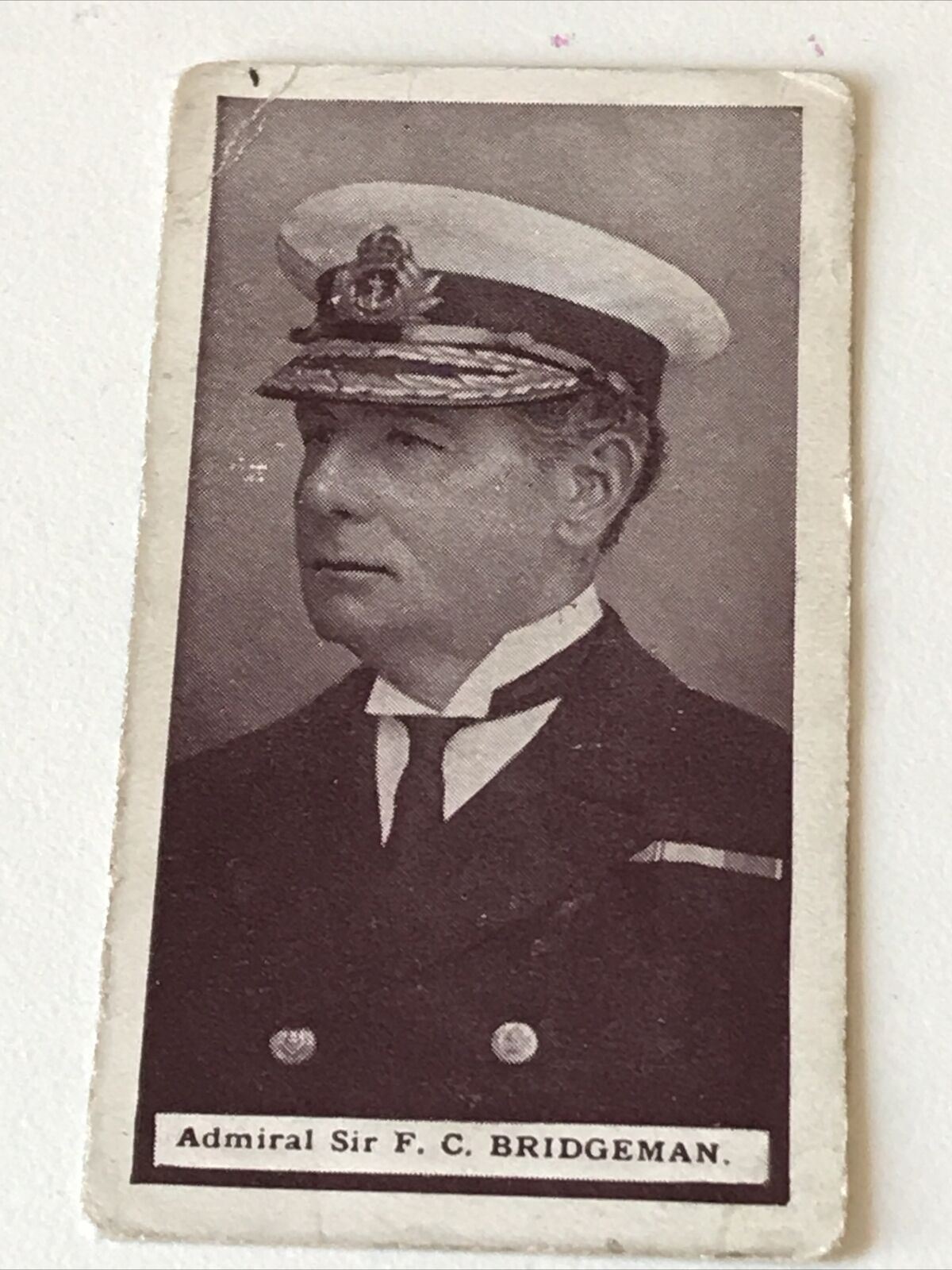 WILLS (SCISSORS) Cigarette Card - Britain's Defenders (RED) - No. 30 ADMIRAL SIR F C BRIDGEMAN Card