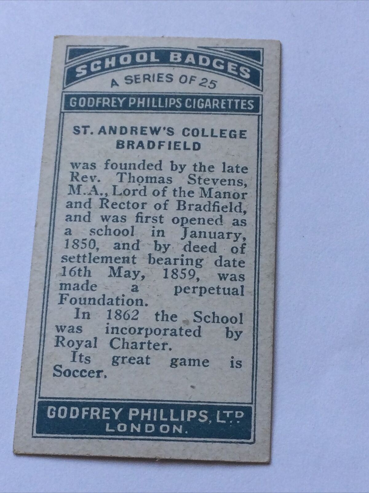 School Badges - BRADFIELD - Godfrey Phillips Cigarette Card - St Andrews College