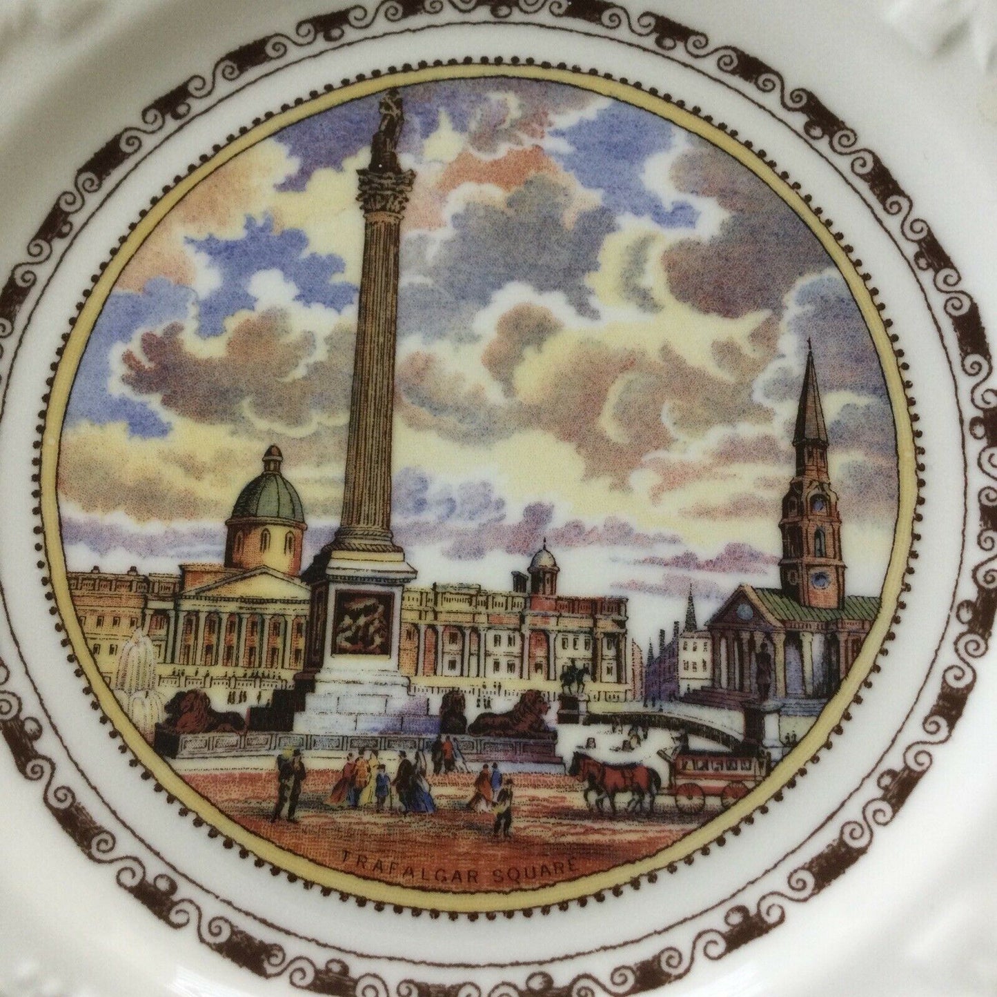 1983 Coalport Collectible Christmas Plate 1980s Trafalgar Square Image Pratt Print