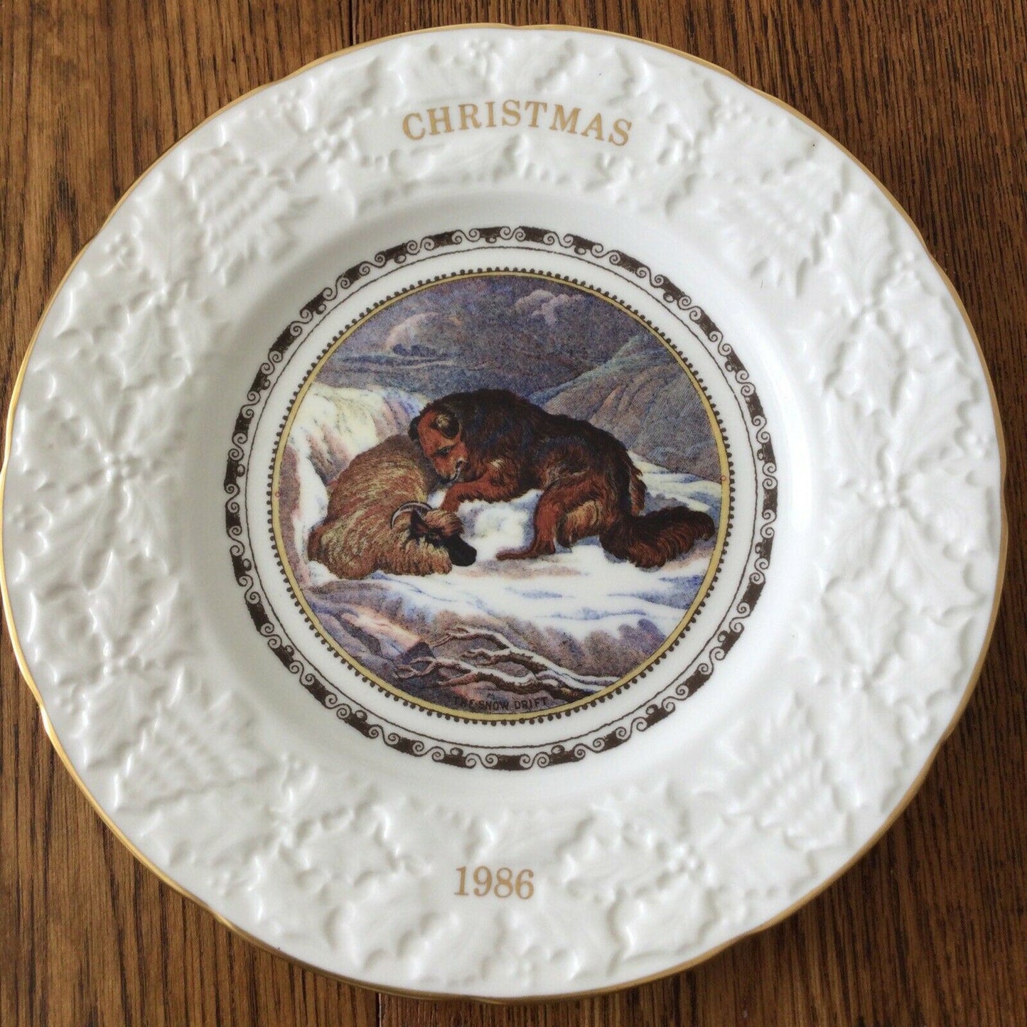 Coalport Collectable Christmas Plate 1986 'Snow Drift' Image Pratt Print Sheep dog with sheep in snow