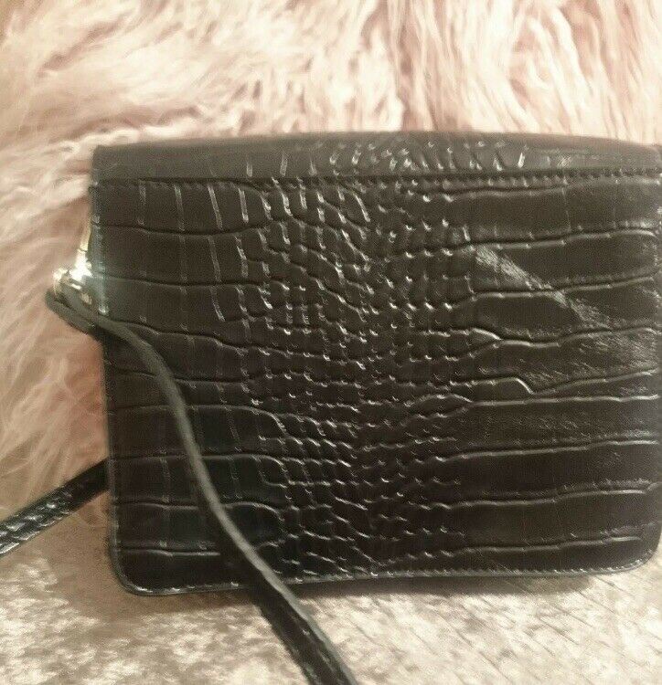 CROSSBODY CROC BAG. USED TWICE. VGC. Black With Brown And Gold Feature Chain.
